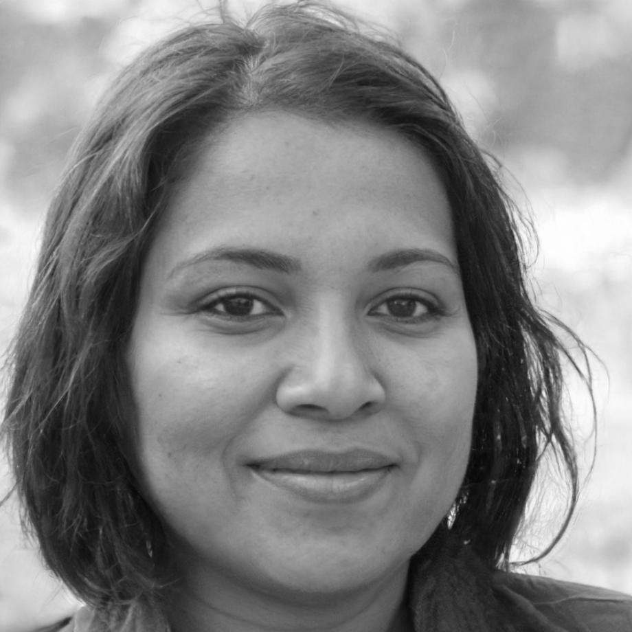 Profesional graduada del programa